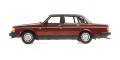 MINICHAMPS-VOLVO240-DARKRED-02.jpg