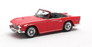 Matrix Triumph TR5 p.i. (red) 1967 1:43 Matrix  MX41902-041