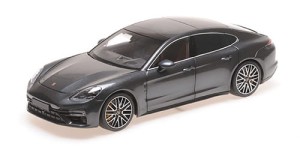 PORSCHE PANAMERA TURBO S - 2020 - GREY METALLIC