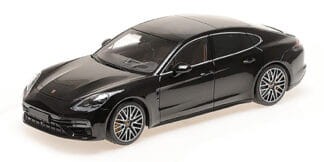PORSCHE PANAMERA TURBO S - 2020 - BLACK METALLIC
