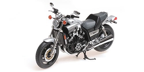 YAMAHA VMAX - 1993 - SILVER METALLIC