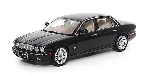 JAGUAR XJ6 (X350) - EBONY BLACK