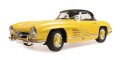 MINICHAMPS MERCEDES-BENZ 300 SL ROADSTER (W198) - 1958 - YELLOW - W HARDTOPa.jpg