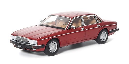 MINICHAMPS JAGUAR DAIMLER XJ6 (XJ40) - FLAMENCO REDa.jpg