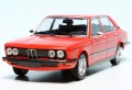 Minichamps BMW 520 Limousine (E12) (1974) red_2.jpg