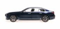 Minichamps  110023202 BMW i7 - 2022_3.jpg