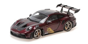 PORSCHE 911 (992) GT3RS  2023 purple gold wheels  Minichamps 110062029
