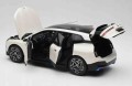 Minichamps  110023102 BMW iX_4.jpg