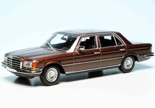 Minichamps 940039201.jpg
