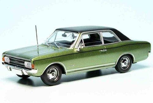 Minichamps  940046160.jpg
