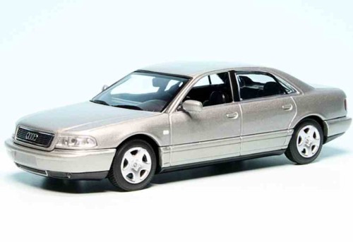 Minichamps 940018800.jpg