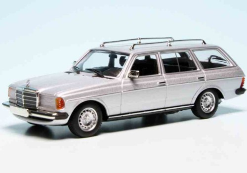 Minichamps 940032212.jpg