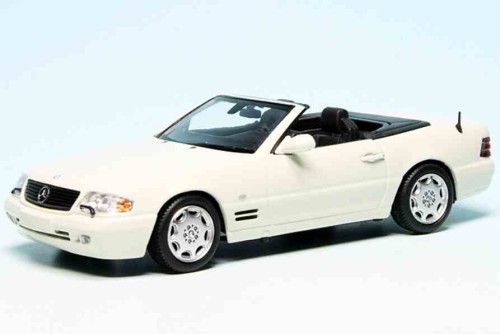 Minichamps 940033032.jpg
