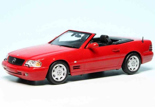 Minichamps 940033034.jpg