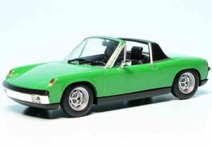 VOLKSWAGEN-PORSCHE 914/4 1972 GREEN , 1:43 Minichamps 940065664
