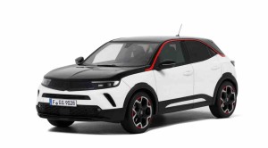 Opel Mokka-E GS Line year 2021 white  , 1:18 Otto OT1045