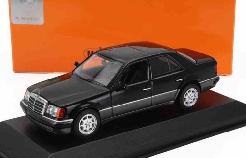 Minichamps 940037160.jpg