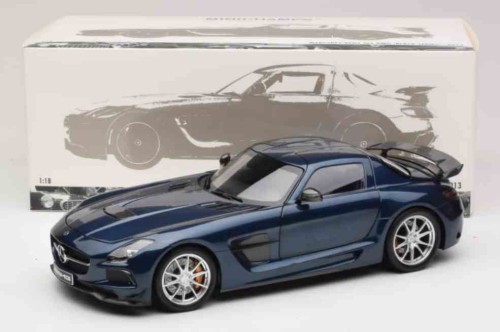 Minichamps 110033026_2.jpg