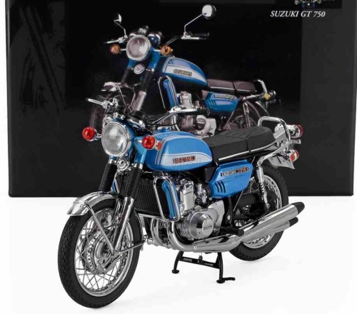 Minichamps 122162102.jpg