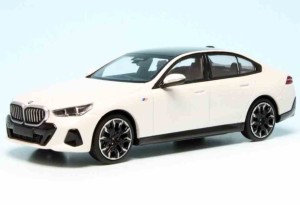 Bmw 5 Series I5 (G60) 2024 L.E. 336 pcs.  ,1:43 Minichamps 410024102