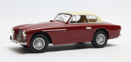 cult scale_CML096-2.jpg