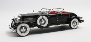 Duesenberg SJ 2608 J-582 Torpedo Pheaton Walker La Grande 1930 (black) ,1:18 Matrix MXL0406-011   
