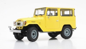 Toyota Landcruiser FJ40 1977 (yellow) 