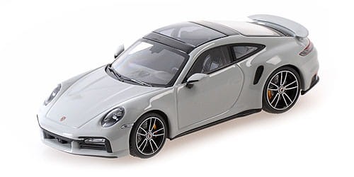 minichamps_410069470.jpg