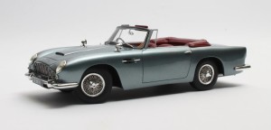 Aston Martin DB5 DHC 1964 (metallic blue) 