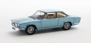 Jaguar S-type Frua blue metallic 1966 1:43 Matrix MX41001-171